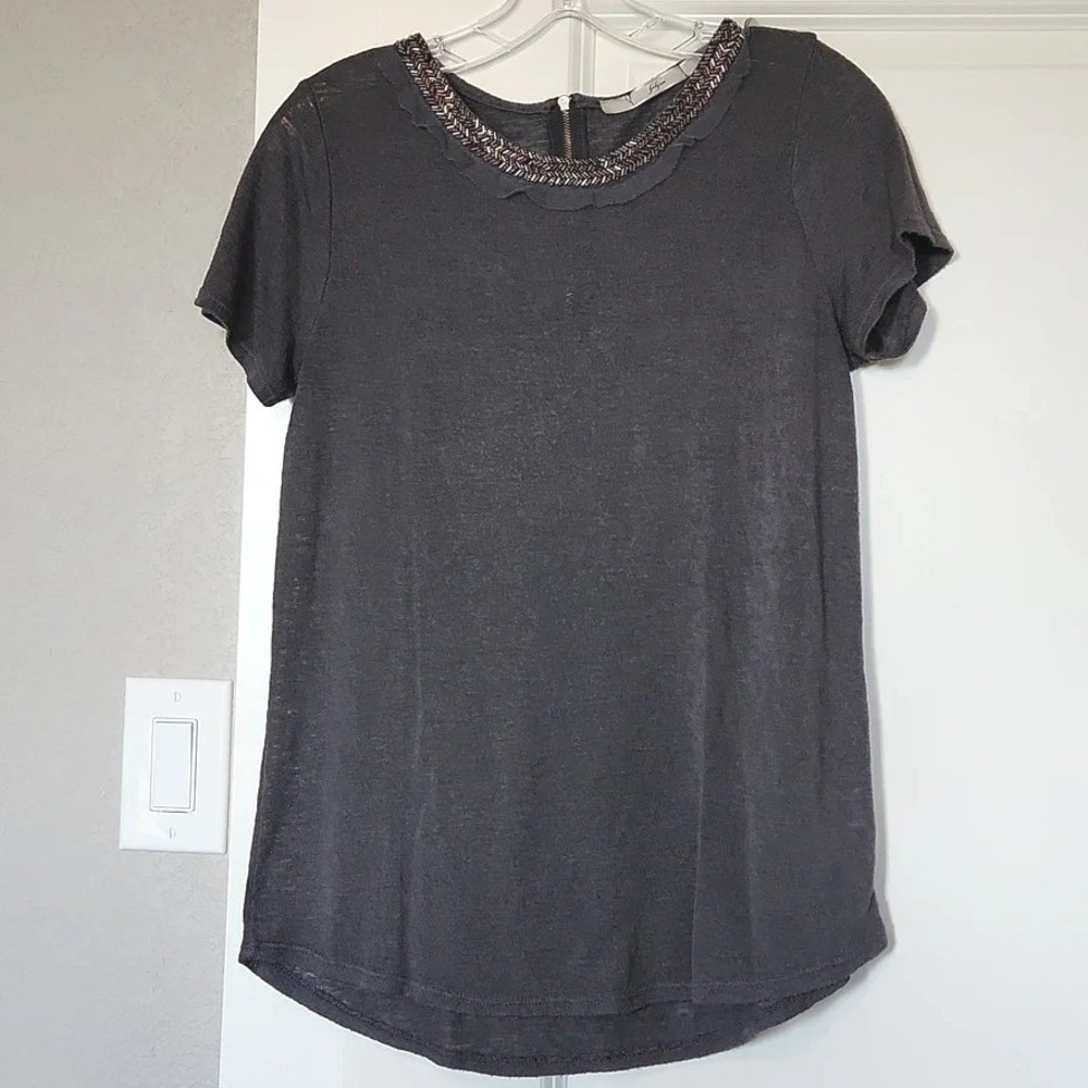 Gibson Gray Beaded Neckline Tunic Top Zipper Back Women's Size‎ Medium